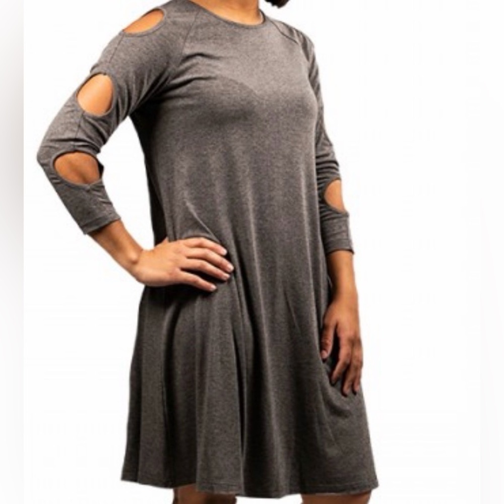 Simply southern brown/gray‎ cold shoulder keyhole sleeves rayon blend dress M